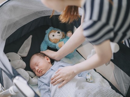 Apakah Normal Jika Bayi Baru Lahir Tidur Terus? Ini Penjelasan Pakar