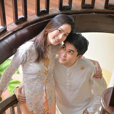 Terpopuler: Adik Vidi Aldiano Nikah Beda Agama hingga El Rumi Dijodohkan