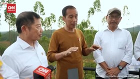 VIDEO: Jokowi Ungkap Alasan Tunjuk Kembali Gubernur BI Perry Warjiyo