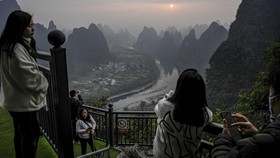 FOTO: Gunung Xianggong di China, Spot Terbaik Melihat Matahari Terbit