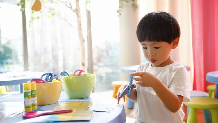 10 Kegiatan Kreatif untuk Anak TK agar Cerdas, dari Kreasi Origami dan Barang Bekas