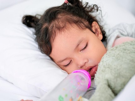 7 Cara agar Anak Berhenti Ngedot, Benarkah Harus Setop di Usia 18 Bulan?