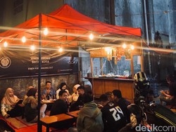 Kisah Akbar Mahasiswa Bandung yang Merintis Usaha Angkringan