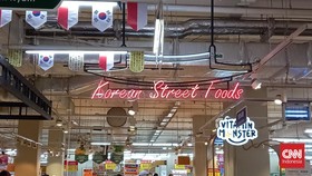 Korean Street Food Transmart Kokas Bikin Pengunjung Jatuh Hati