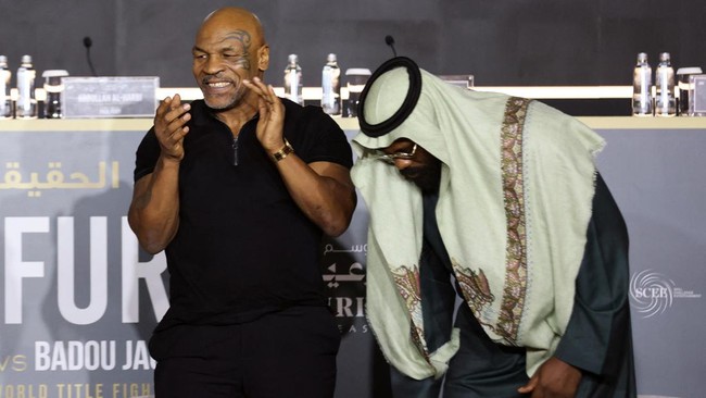 Mantan juara dunia kelas berat tinju Mike Tyson mengaku takut setengah mati menjelang duel dengan Youtuber Jake Paul.