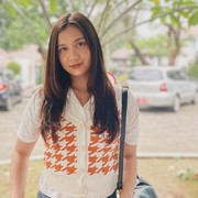 Ide Outfit Jalan-jalan di Akhir Pekan yang Bisa Kamu Tiru dari Dea Annisa