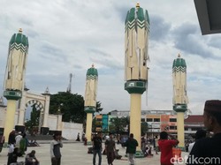Duh, Payung Madinah Masjid Agung Al-Anwar Kota Pasuruan Rusak Lagi