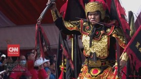 VIDEO: Tatung : Roh Cap Go Meh Singkawang