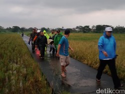 ABG di Klaten Tewas Tersambar Petir, Polisi: Luka Bakar di Punggung