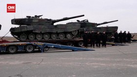 VIDEO: Penampakan Tank Leopard 2 Tiba di Ukraina