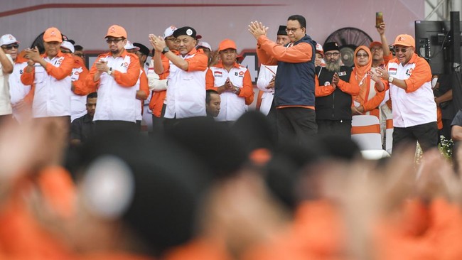 Di hadapan ribuan kader PKS Banten, Anies Baswedan berkata ingin menciptakan politik yang sejuk dan damai jelang Pilpres dan Pemilu 2024.