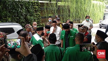Rais Syuriah PWNU DKI Jakarta dan Ketua PW Ansor Muhammad Ainul Yakin turut hadir menjenguk David, korban penganiayaan Mario anak pejabat pajak.