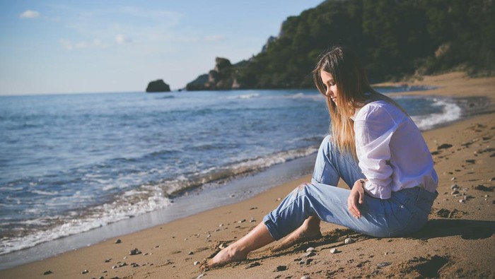 img-title Orang yang Introvert Juga Bisa Kesepian hingga Rentan Depresi, Ini 7 Pencegahan yang Dapat Dilakukan