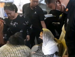 Istri Gus Dur Jenguk David Korban Penganiayaan Mario Dandy di RS Mayapada