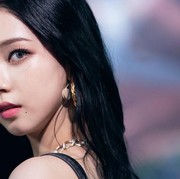 Punya Visual 'Unreal', Intip 3 Rahasia Tampil Cantik Memesona ala Karina aespa