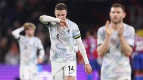 Gara-gara Henderson, Liverpool Gagal Menang, Bikin Kesal Trent