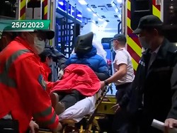 Eks Suami Abby Choi Dibawa ke RS Usai Ngeluh Tak Enak Badan Masuk Tahanan