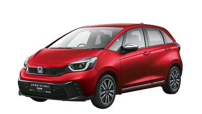 Honda Jazz facelift diluncurkan di Singapura dengan harga wow, varian terendah Rp1,65 miliar sedangkan tertinggi Rp1,67 miliar. 
