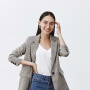 5 Zodiak Ini Termasuk Orang Cerdas dan Berkelas, Tutur Katanya pun Lembut Menghipnotis Banyak Orang! Kamu Termasuk?