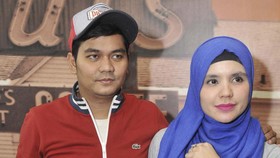 Hari Pertama Puasa, Aldila Video Call Indra Bekti Bareng Anak