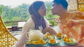 ALDILA JELITA SEDANG SAKIT PARU-PARU BASAH