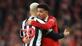 Sancho ke Bruno Fernandes yang Egois: Lain Kali Kamu Oper