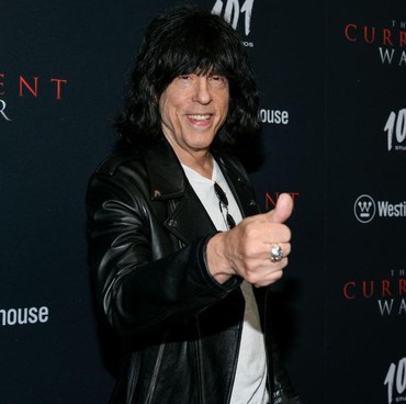 Drummer Ramones Takjub Lihat Padus Indonesia Nyanyi 'I Wanna be Sedated'