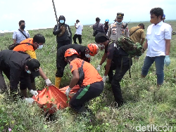Geger Penemuan Mayat Wanita di Pantai Wotgalih Lumajang