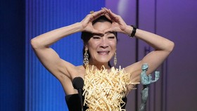 img-title 7 Fakta Michelle Yeoh, dari Balet Jadi Aktris Terbaik Oscar 2023