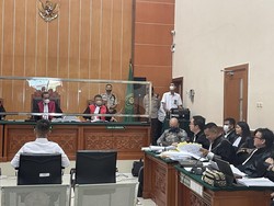 Hotman Tanya Chat Tak Bisa Pinjam Duit Urus Kombes, AKBP Dody Jawab Begini