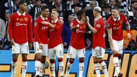 img-title Menang Piala Liga, Manchester United Akhiri Puasa Panjang 2.104 Hari