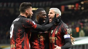 img-title Banyak Buang Peluang, AC Milan Cuma Menang 2-0 atas Atalanta