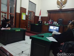 Pasutri Surabaya Dibui gegara Bisnis Rumput Laut Fiktif