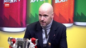 VIDEO: Kata-kata Ten Hag Usai Rebut Trofi Pertama Bersama MU