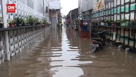 VIDEO: Banjir Rendam Ratusan Pemukiman Warga di Jakarta