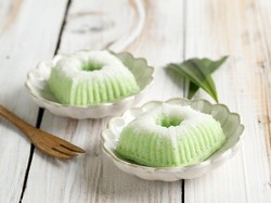 Menu Harian Ramadan 15: Putu Ayu Legit dan Hati Sapi Lada Hitam Sedap