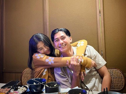 7 Potret Akrab Kenang Mirdad dan Anak Perempuannya, Bak Adik Kakak