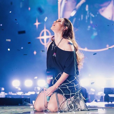 Ketahuan Direkam Diam-diam oleh Fans, Sikap Raisa Tuai Perdebatan Warganet