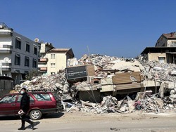 Akibat Gempa, 2 Kota di Turki Luluh Lantak Seperti Zona Perang