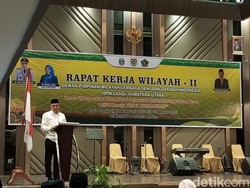 Gubsu Heran Penonton Konser Dewa Kegirangan: Saya Ngantuk Setengah Mati