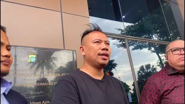 Kasus dengan Angel Lelga Lanjut, Vicky Prasetyo Datangi Polres