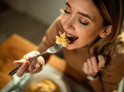 Arti Dinner dan 6 Isilah Waktu Makan dalam Bahasa Inggris