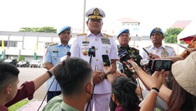 img-title Panglima TNI: Pembebasan Pilot Susi Air Perlu Pendekatan Persuasif