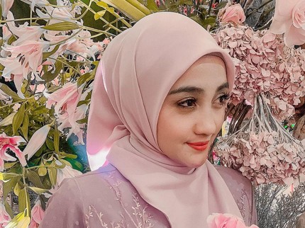 Bikin Merinding! Penty Nur Afiani Artis Laga Bongkar Alasan Kini Berhijab
