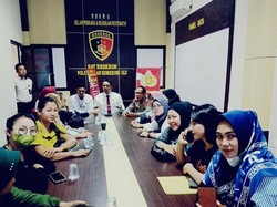 Tertipu Arisan Bodong, Emak-emak di OKU Bikin Sayembara Tangkap Pelaku