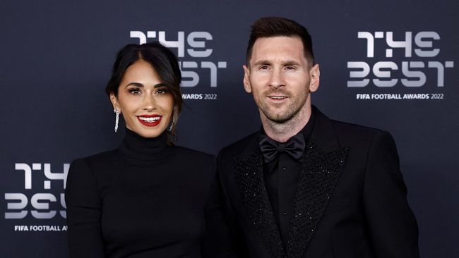 Ronaldo Ajak Messi 'Ngopi' di Paris Usai Beri Selamat - CNN Indonesia