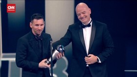 VIDEO: Momen Messi Raih Penghargaan Pemain Terbaik FIFA 2022