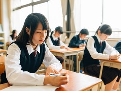 3 Contoh Cerita Libur Lebaran untuk Siswa SMP yang Seru dan Mendebarkan