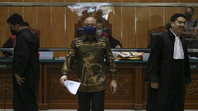 Mantan Kapolda Sumatera Barat Irjen Teddy Minahasa mengungkapkan alasan menyeret Linda Pujiastuti alias Anita dalam kasus narkoba.