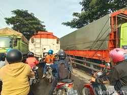 Jalur Pantura Juwana Pati Macet Parah 11 Km Pagi Ini